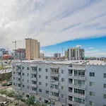 Unique 1Bd -Central Downtown - Gym, Pool, Parking