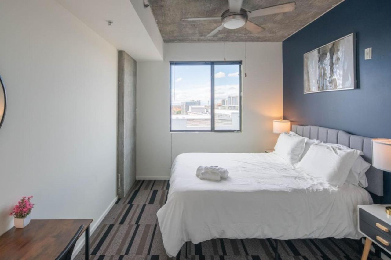 Unique 1bd -central Downtown - Gym, Pool, Parking Phoenix